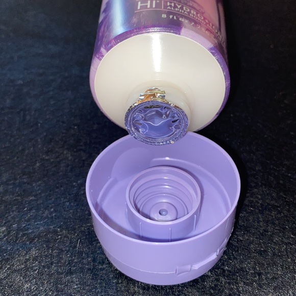 💕Beachwaver Good Vibes Moisturizing Hair Conditioner💕 - Picture 2 of 3